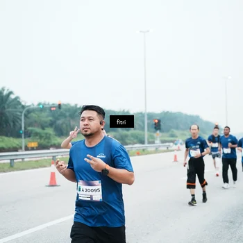 Runner Photo 7496687