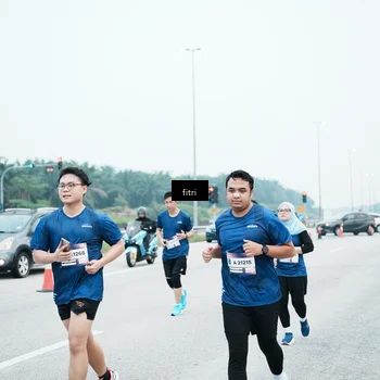 Runner Photo 7496703