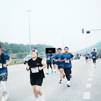 Runner Photo 7496707