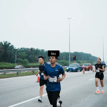 Runner Photo 7496709