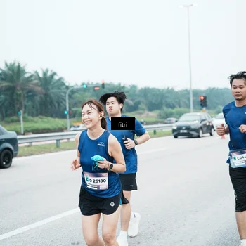 Runner Photo 7496723