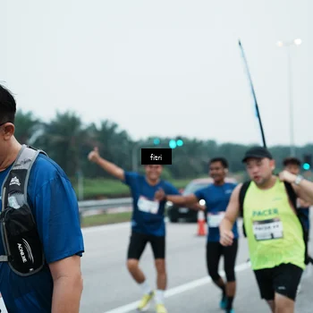 Runner Photo 7496727