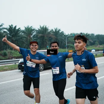 Runner Photo 7496734