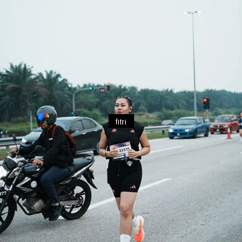 Runner Photo 7496735