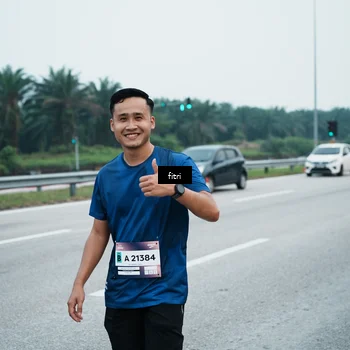 Runner Photo 7496739
