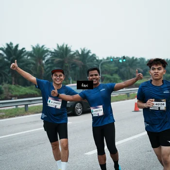 Runner Photo 7496743