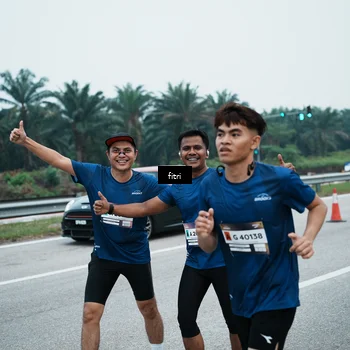 Runner Photo 7496745