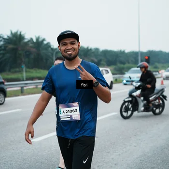 Runner Photo 7496747