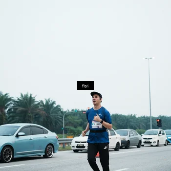 Runner Photo 7496750