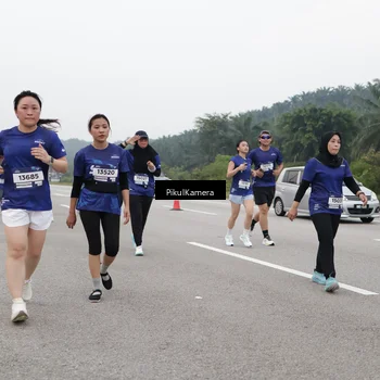 Runner Photo 7496752