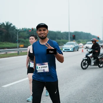 Runner Photo 7496754