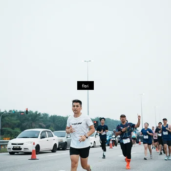 Runner Photo 7496757
