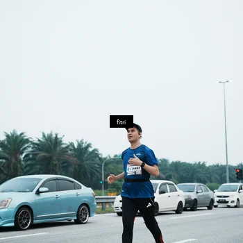 Runner Photo 7496758