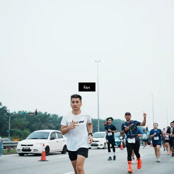 Runner Photo 7496763