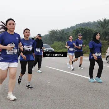Runner Photo 7496770