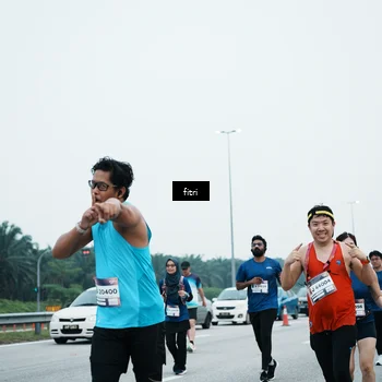 Runner Photo 7496779