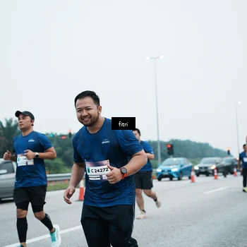 Runner Photo 7496787