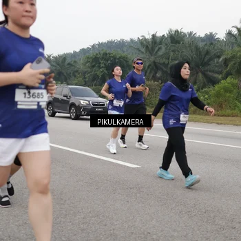 Runner Photo 7496794