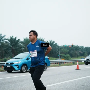Runner Photo 7496803