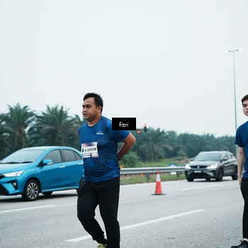 Runner Photo 7496808