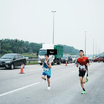 Runner Photo 7496811