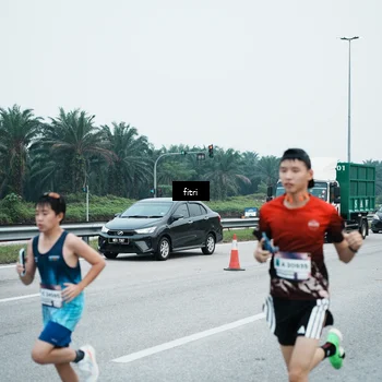 Runner Photo 7496814