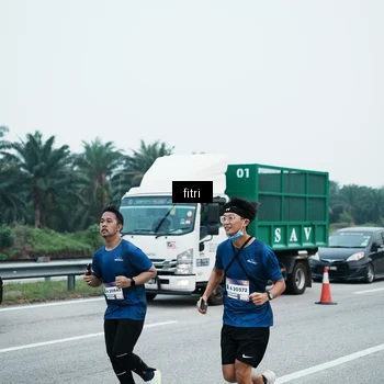 Runner Photo 7496816