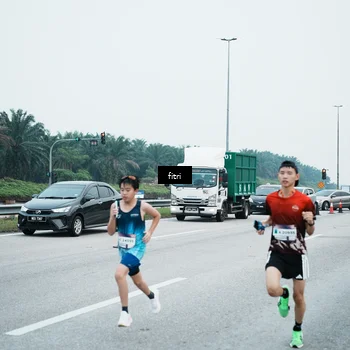 Runner Photo 7496818