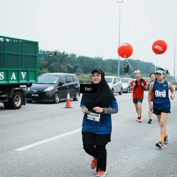 Runner Photo 7496836