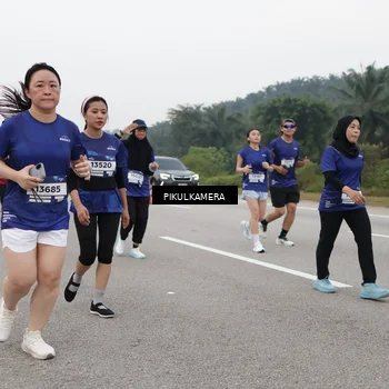 Runner Photo 7496846