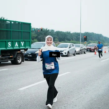 Runner Photo 7496850