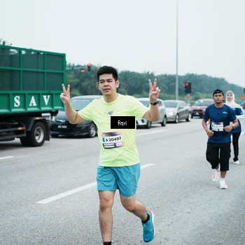 Runner Photo 7496852