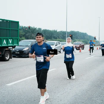 Runner Photo 7496853