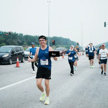 Runner Photo 7496855