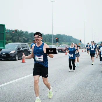 Runner Photo 7496856