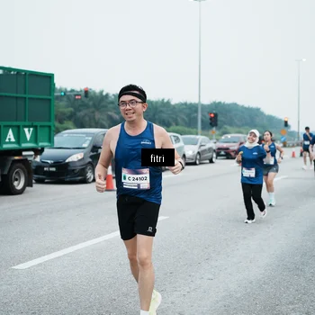 Runner Photo 7496858