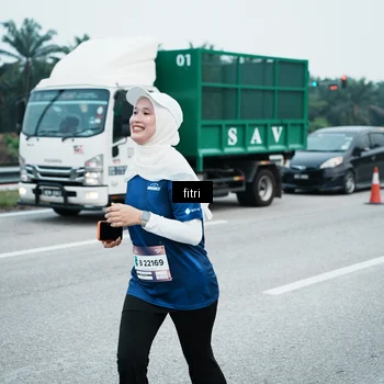 Runner Photo 7496859
