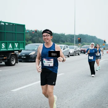 Runner Photo 7496860