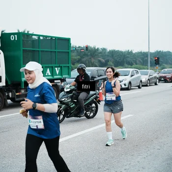 Runner Photo 7496868