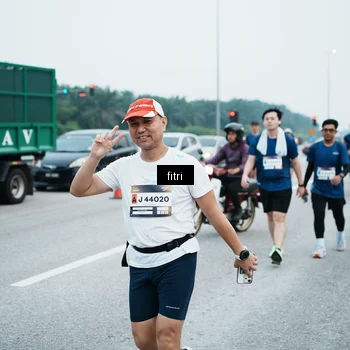 Runner Photo 7496869