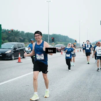 Runner Photo 7496883