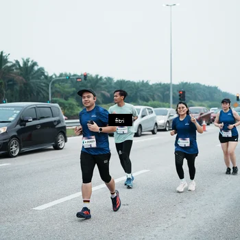 Runner Photo 7496889