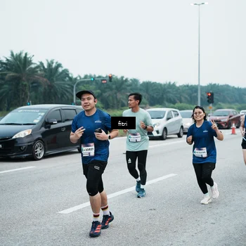 Runner Photo 7496890