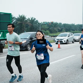 Runner Photo 7496896