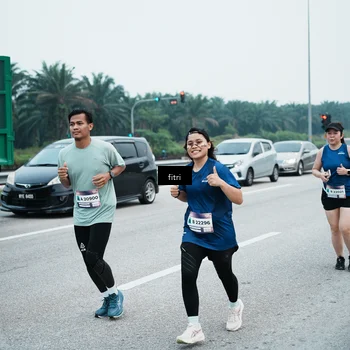Runner Photo 7496897