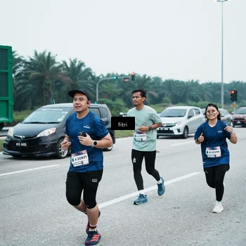 Runner Photo 7496899