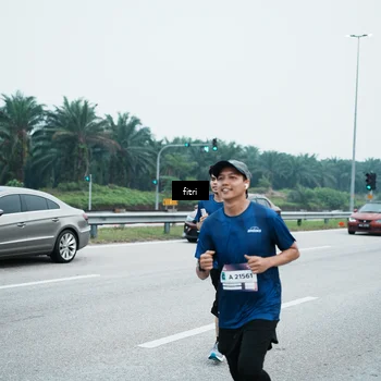 Runner Photo 7496913