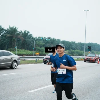 Runner Photo 7496923