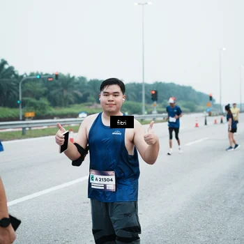Runner Photo 7496931