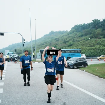 Runner Photo 7496973